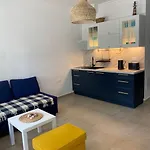Albanian Family&chill * Golem (Tirana)